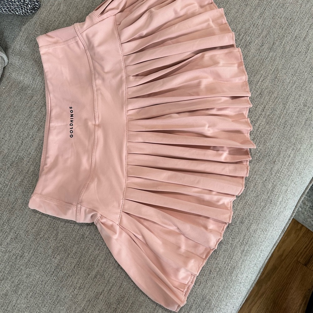 Adorable Goldhinge tennis/athleisure skirt!